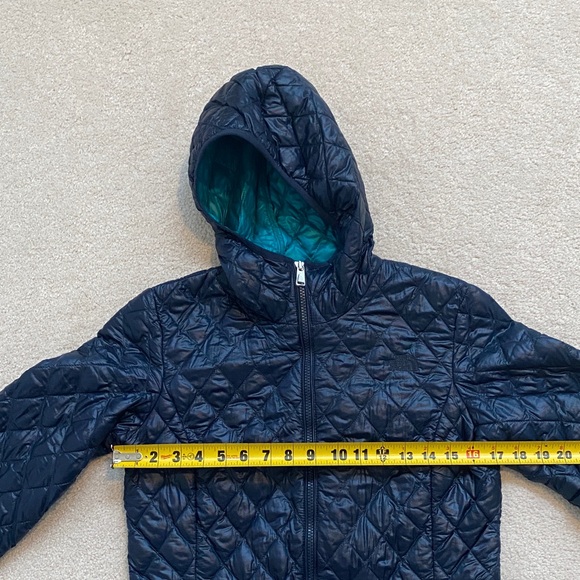 North Face Quilted Hooded Jacket - Navy Blue - Picture 14 of 15